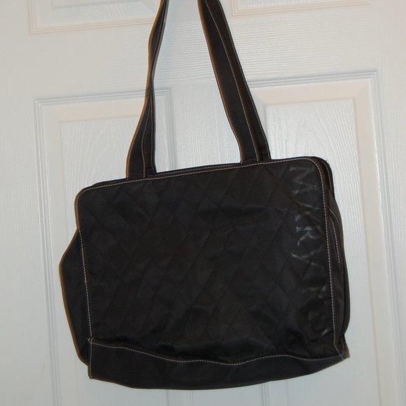 Mary Kay Black Quilted Tote W/Pink Stitching 15" x 11" W/6" Side Width - Picture 1 of 16